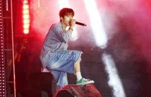 Rapper Hàn Quốc B.I tại sự kiện âm nhạc diễn ra ngày 15/3.