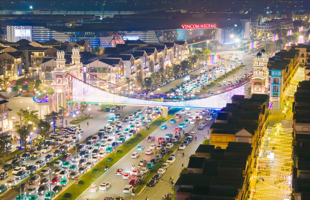Vincom Mega Mall Ocean City nằm kế cận loạt khu phố thương mại điểm đến tại Ocean City như Venice, K-Town