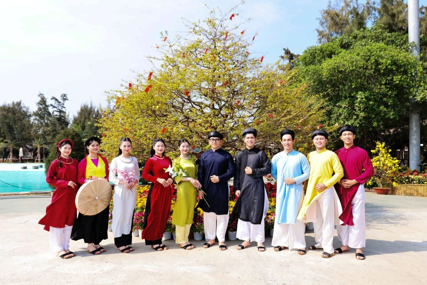 Lượng khách đông và duy trì ổn định trước – sau Tết cho thấy rõ tiềm năng thương mại và du lịch của siêu đô thị