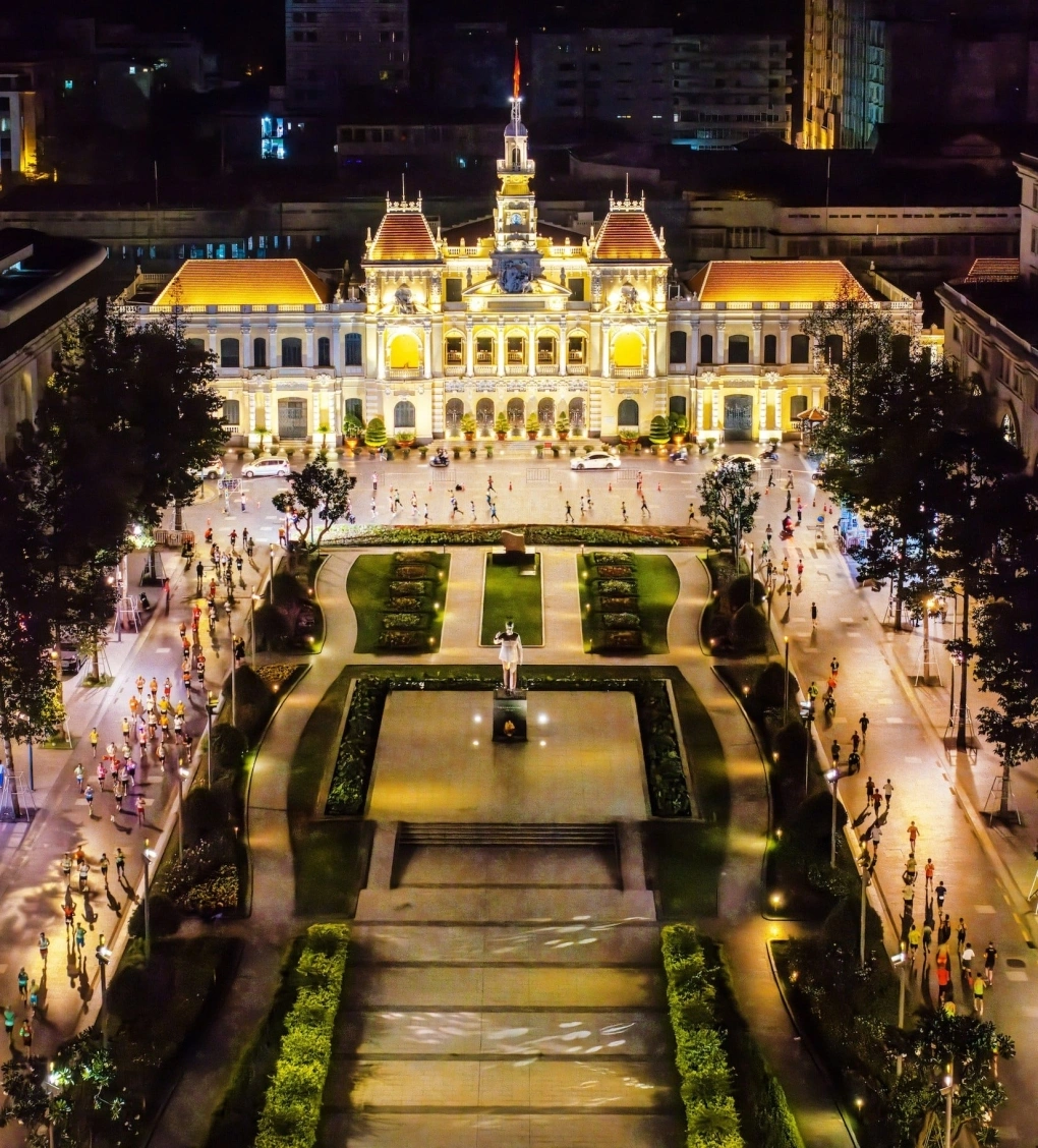 Runner dự giải VnExpress Marathon tại TP HCM