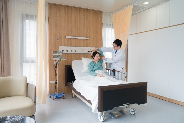 Ngay trong khuôn viên bệnh viện là khu an dưỡng được thiết kế theo chuẩn “resort chăm sóc sức khỏe” 5 sao đẳng cấp quốc tế