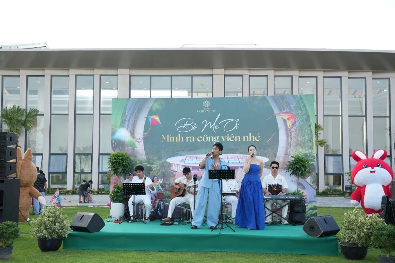 Sự kiện “Bố mẹ ơi, mình ra công viên nhé” tại Central Forest thu hút đông đảo gia đình trẻ tham gia (Ảnh: BTC).